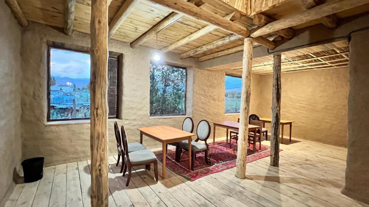 Kyzart Hotel & Horse Tours Bagysh Exteriör bild