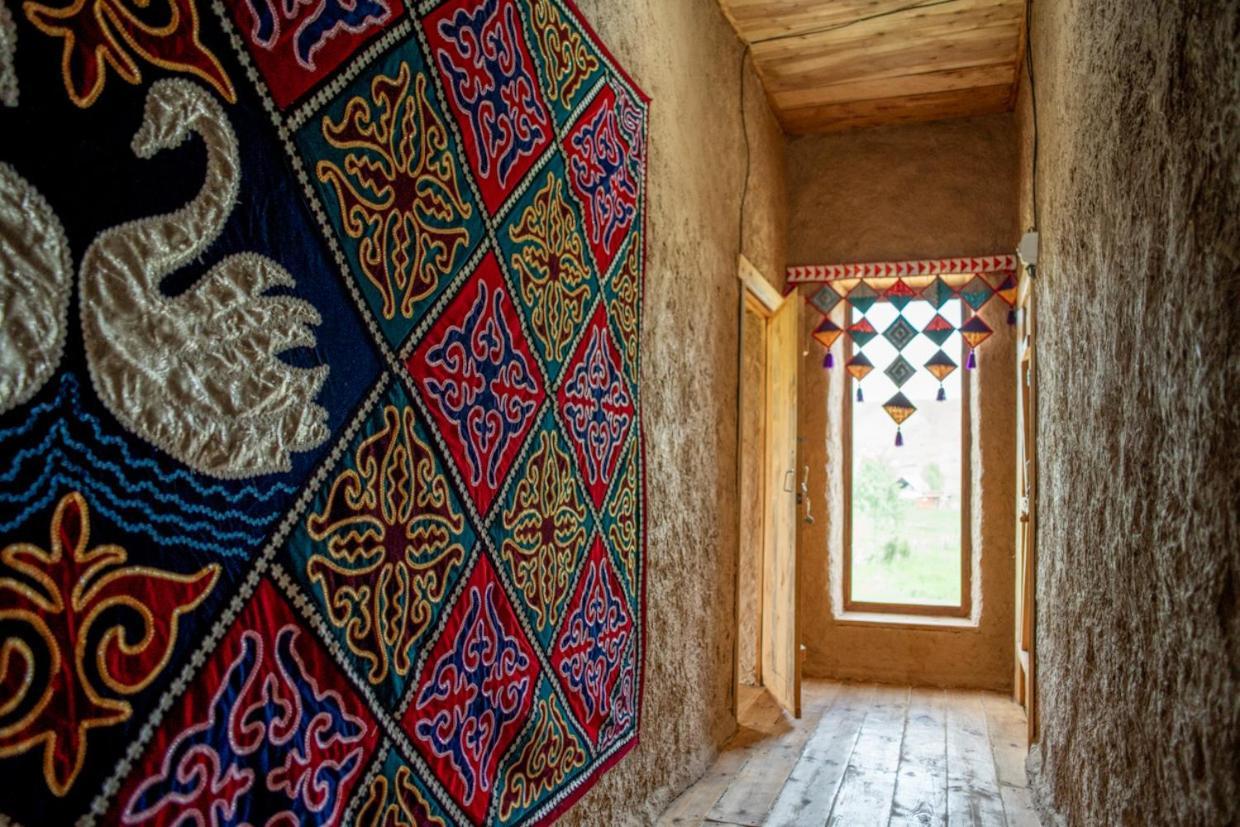 Kyzart Hotel & Horse Tours Bagysh Exteriör bild